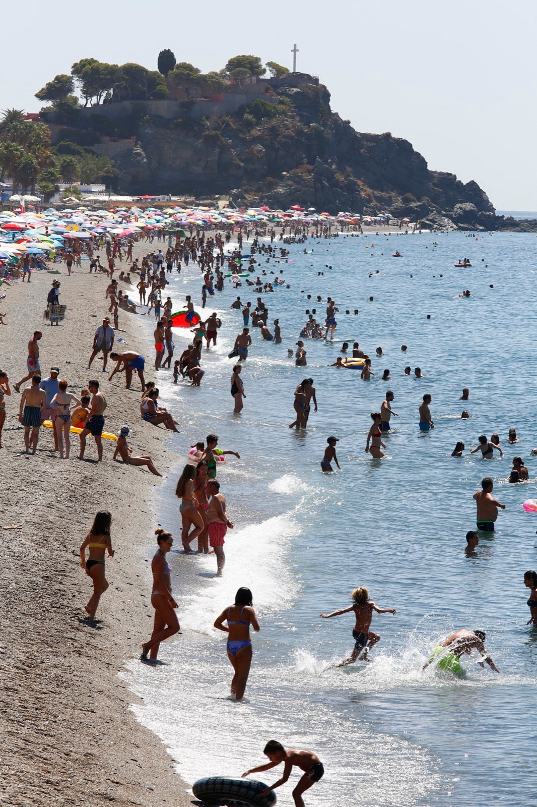 Veraneantes aprovechan los últimos días de mes para escaparse a las localides del litoral. 