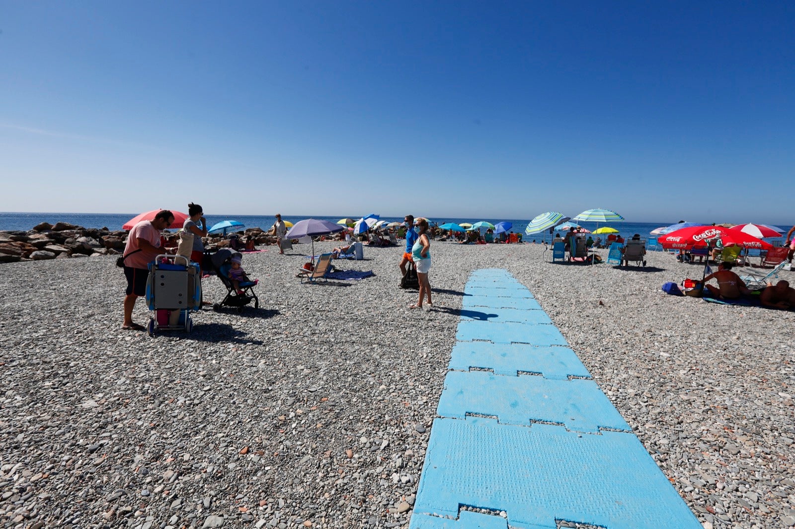 Veraneantes aprovechan los últimos días de mes para escaparse a las localides del litoral. 
