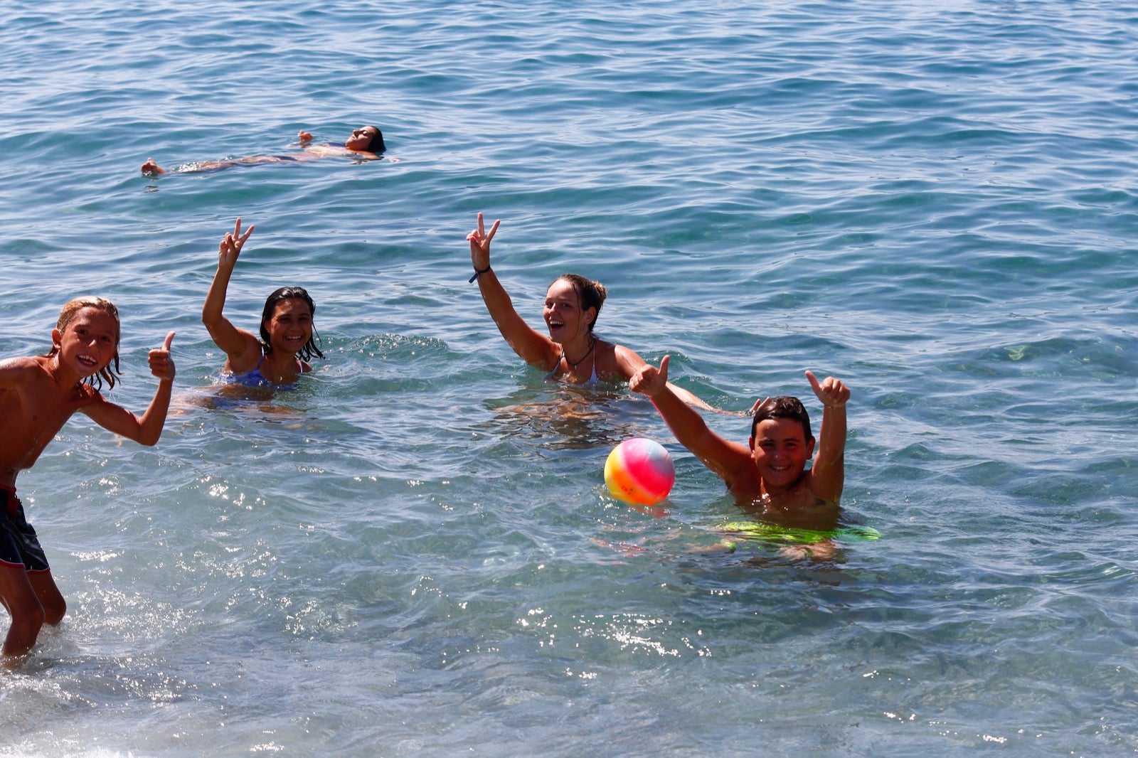 Veraneantes aprovechan los últimos días de mes para escaparse a las localides del litoral. 