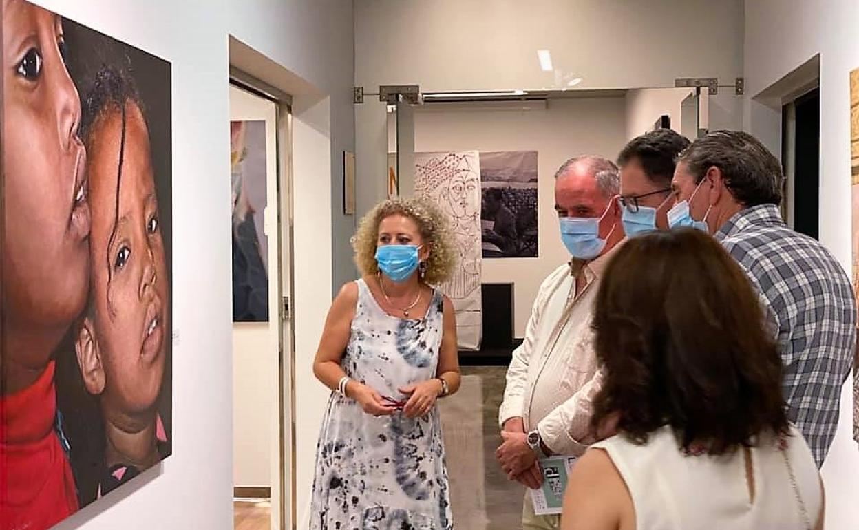 Las 34 pinturas cuelgan de la sala Rafael Zabaleta del Museo de Quesada.