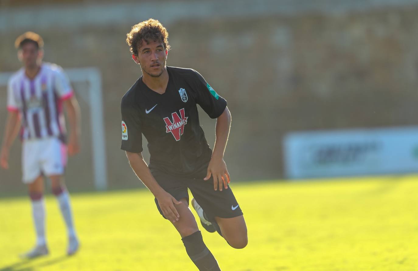 Fotos: Goleada al Granada en su primer test ante el Valladolid