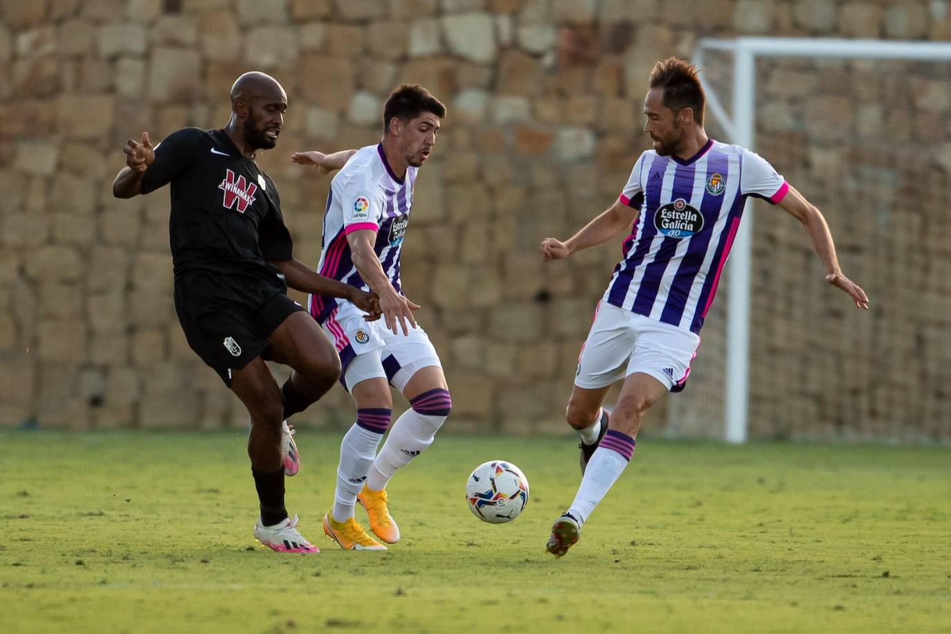 Fotos: Goleada al Granada en su primer test ante el Valladolid