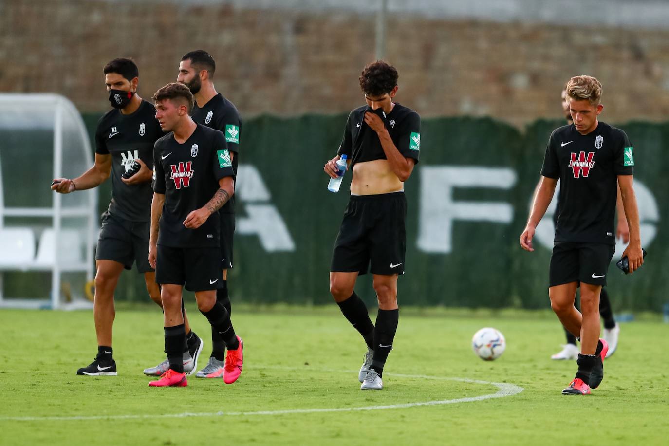 Fotos: Goleada al Granada en su primer test ante el Valladolid