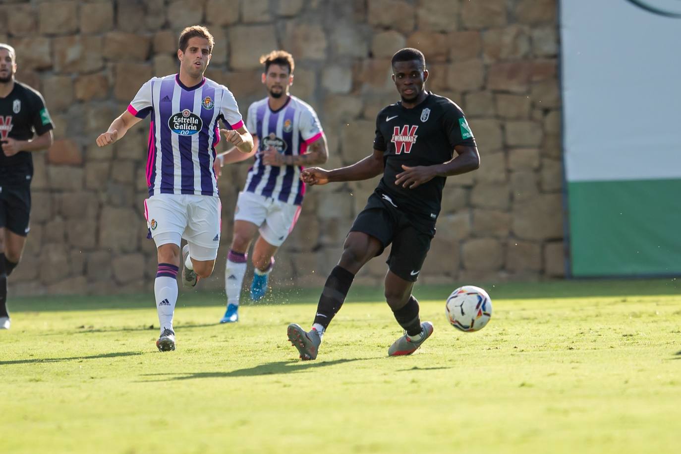 Fotos: Goleada al Granada en su primer test ante el Valladolid