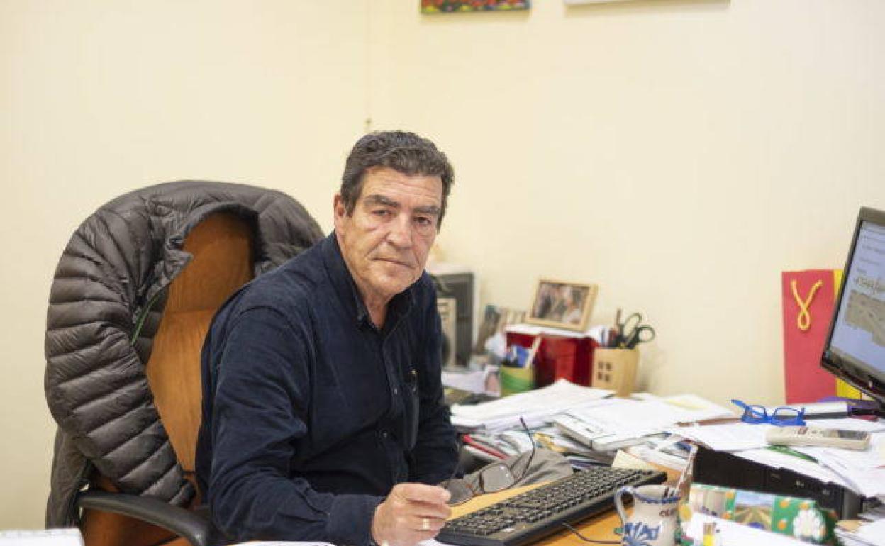 Juez Calatayud: «¿Qué pasa con la vuelta al cole en los internados? ¿Van a dormir los niños con mascarilla?»