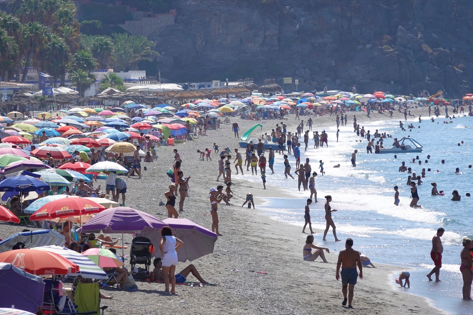 El buen tiempo ha acompañado a los que se han acercado a la Costa Tropical