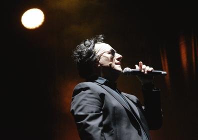 Imagen secundaria 1 - Personajes que pasan por el escenario en el nuevo show de Latre.