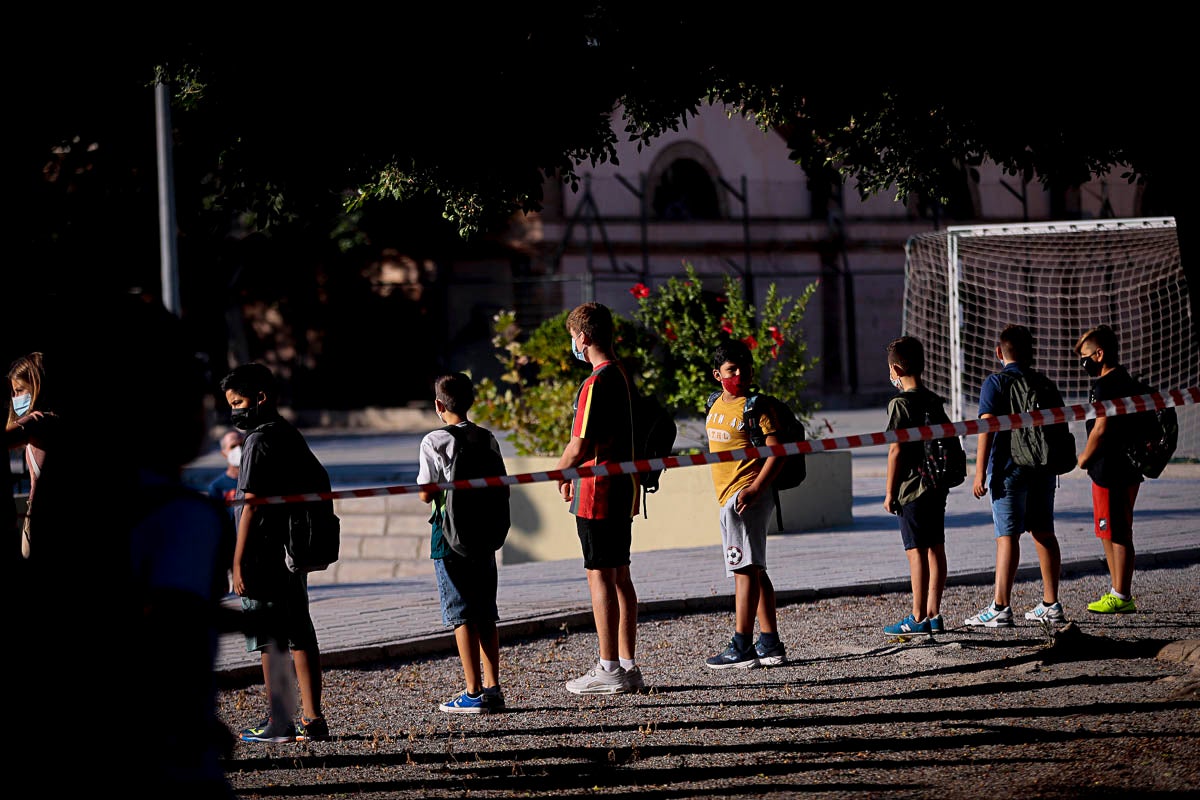 Vuelta a las aulas en los colegios Garvayo Dinelli y Los Álamos de Motril