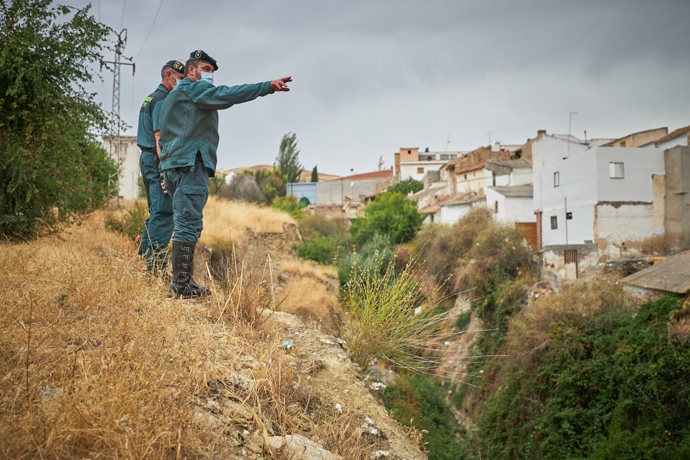 La Guardia Civil está realizando batidas con un helicóptero, patrullas de tierra y cámaras térmicas