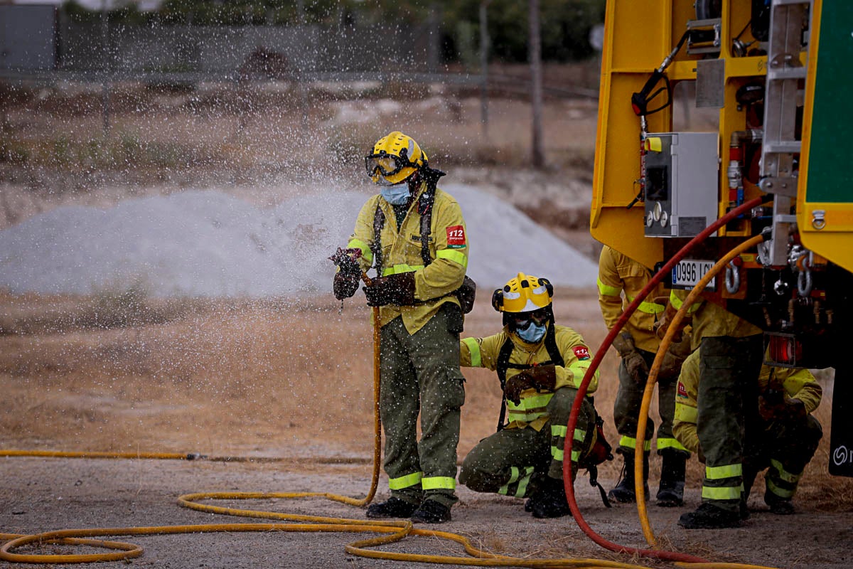 Los ayuntamientos de la provincia han puesto a disposición de la Junta locales municipales durante el periodo de riesgo de incendio para evitar la exposición a la Covid-19 de los 600 bomberos en un único centro de trabajo