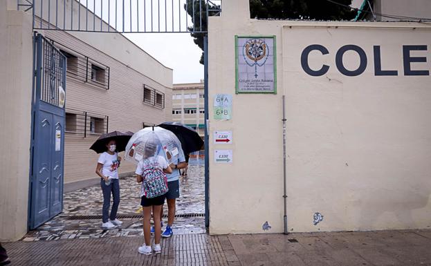 Educación en Granada | Los sindicatos sitúan el seguimiento de la huelga en un 40% en los institutos y 60% en Primaria