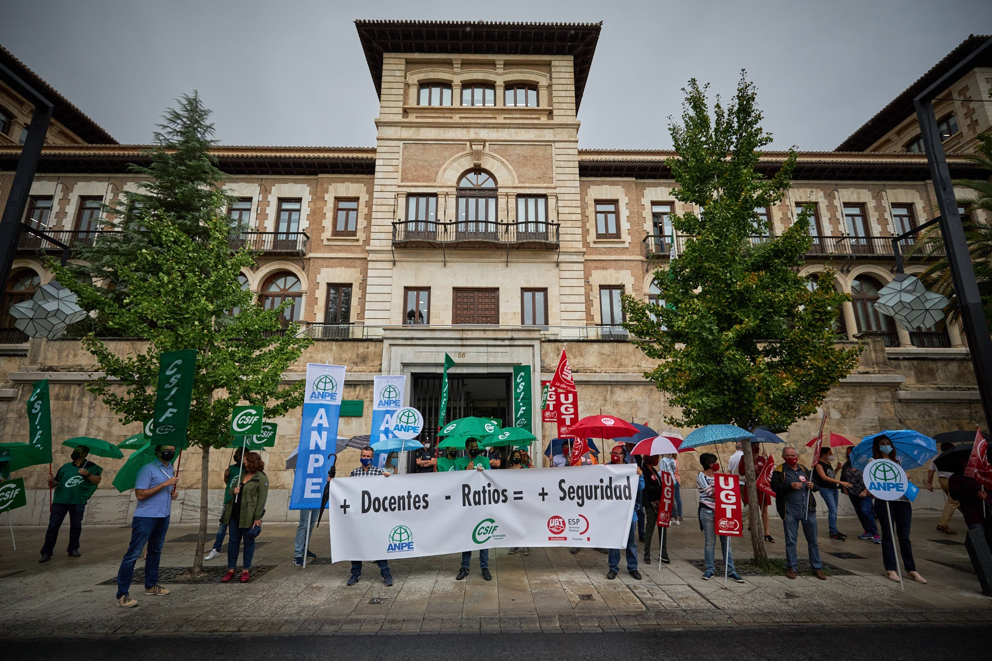 A este parón lectivo le seguirá una manifestación que partirá a las 12.30 horas de la Delegación Educación