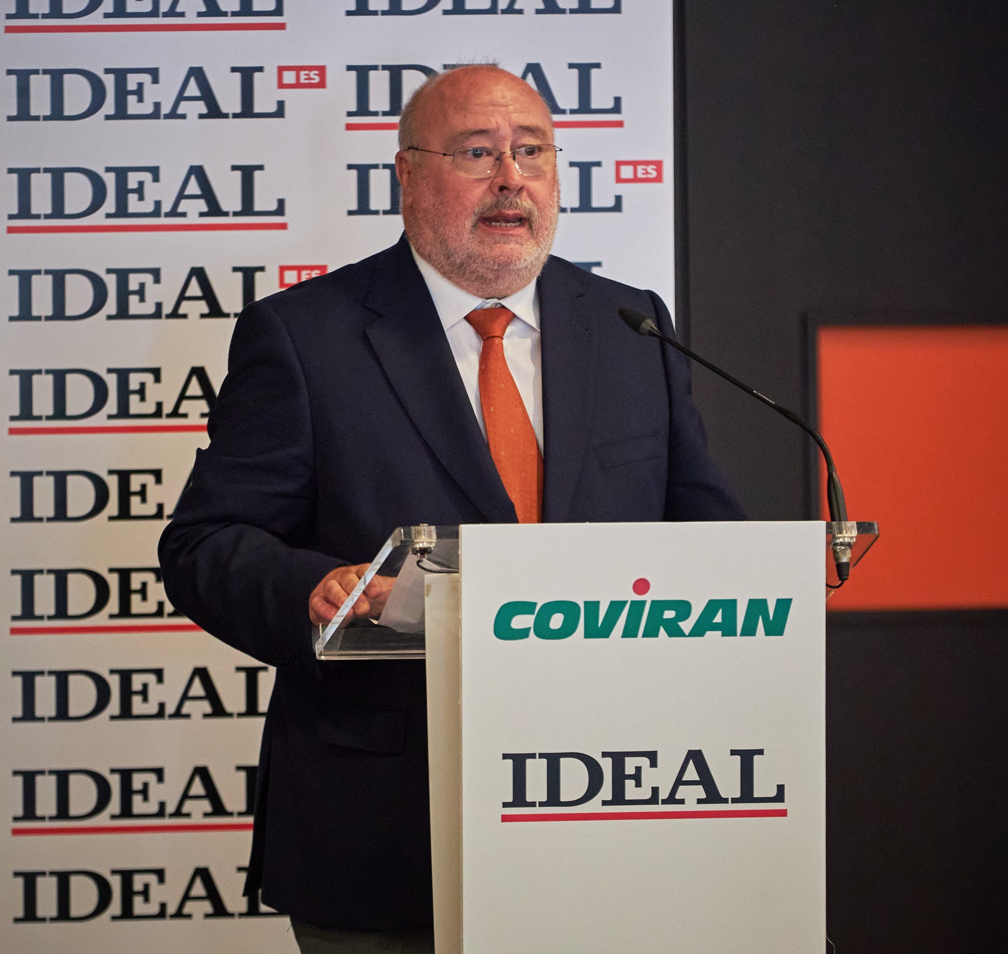 El consejero de Presidencia ha analizado los desafíos de la comunidad ante el Covid y ha anunciado ayudas al alquiler para el sector del ocio nocturno e infantil