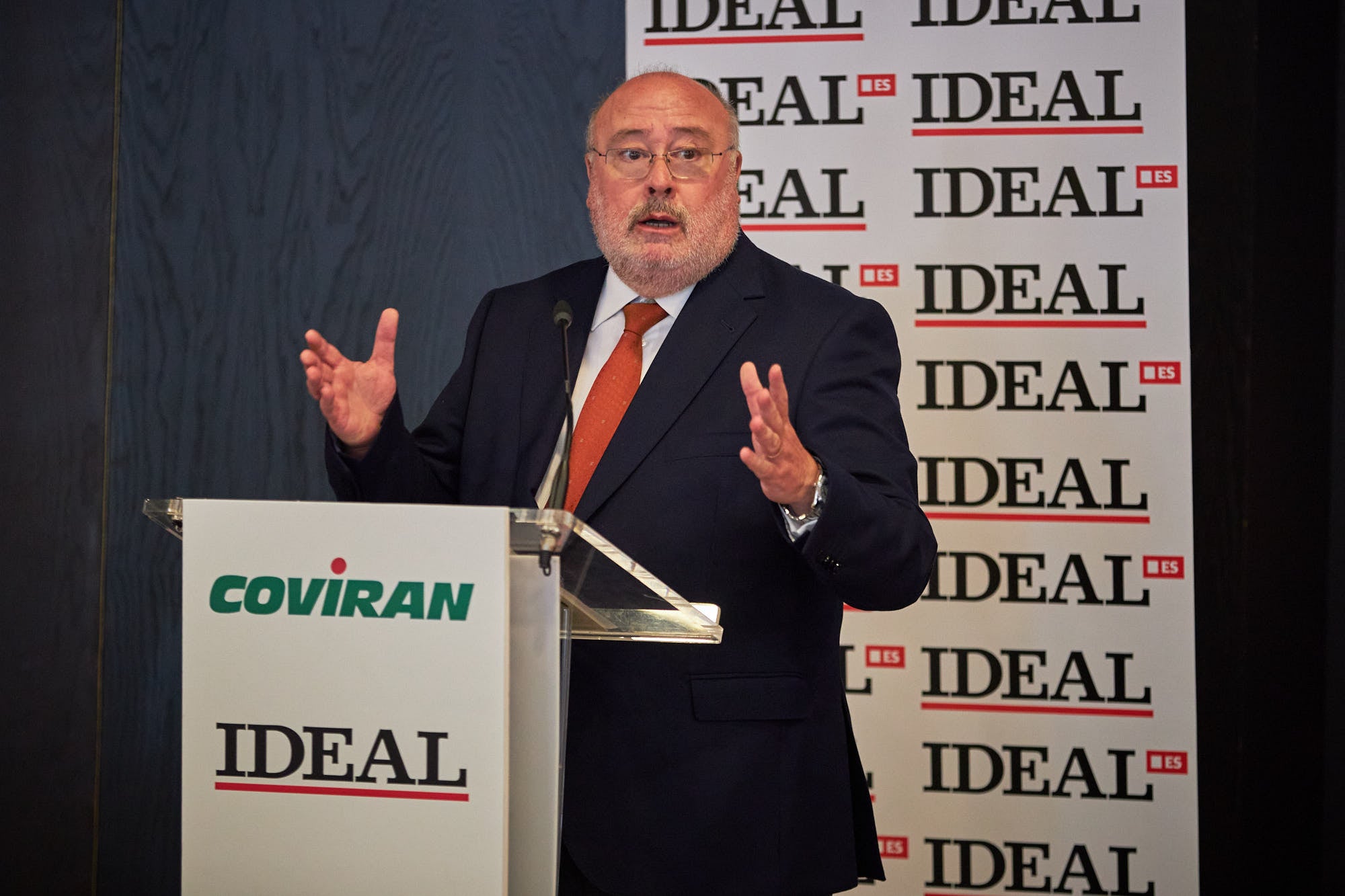 El consejero de Presidencia ha analizado los desafíos de la comunidad ante el Covid y ha anunciado ayudas al alquiler para el sector del ocio nocturno e infantil