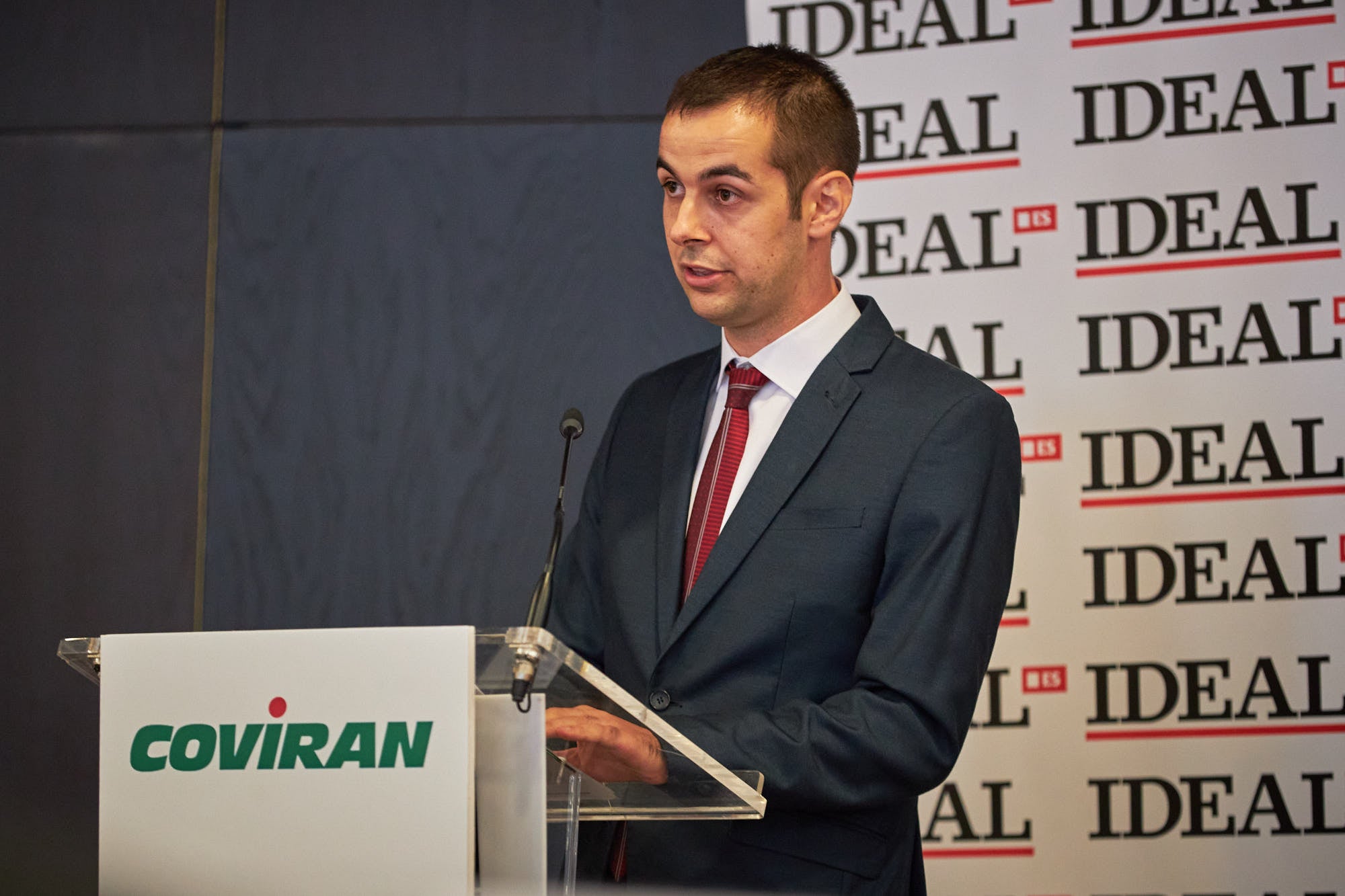 El consejero de Presidencia ha analizado los desafíos de la comunidad ante el Covid y ha anunciado ayudas al alquiler para el sector del ocio nocturno e infantil