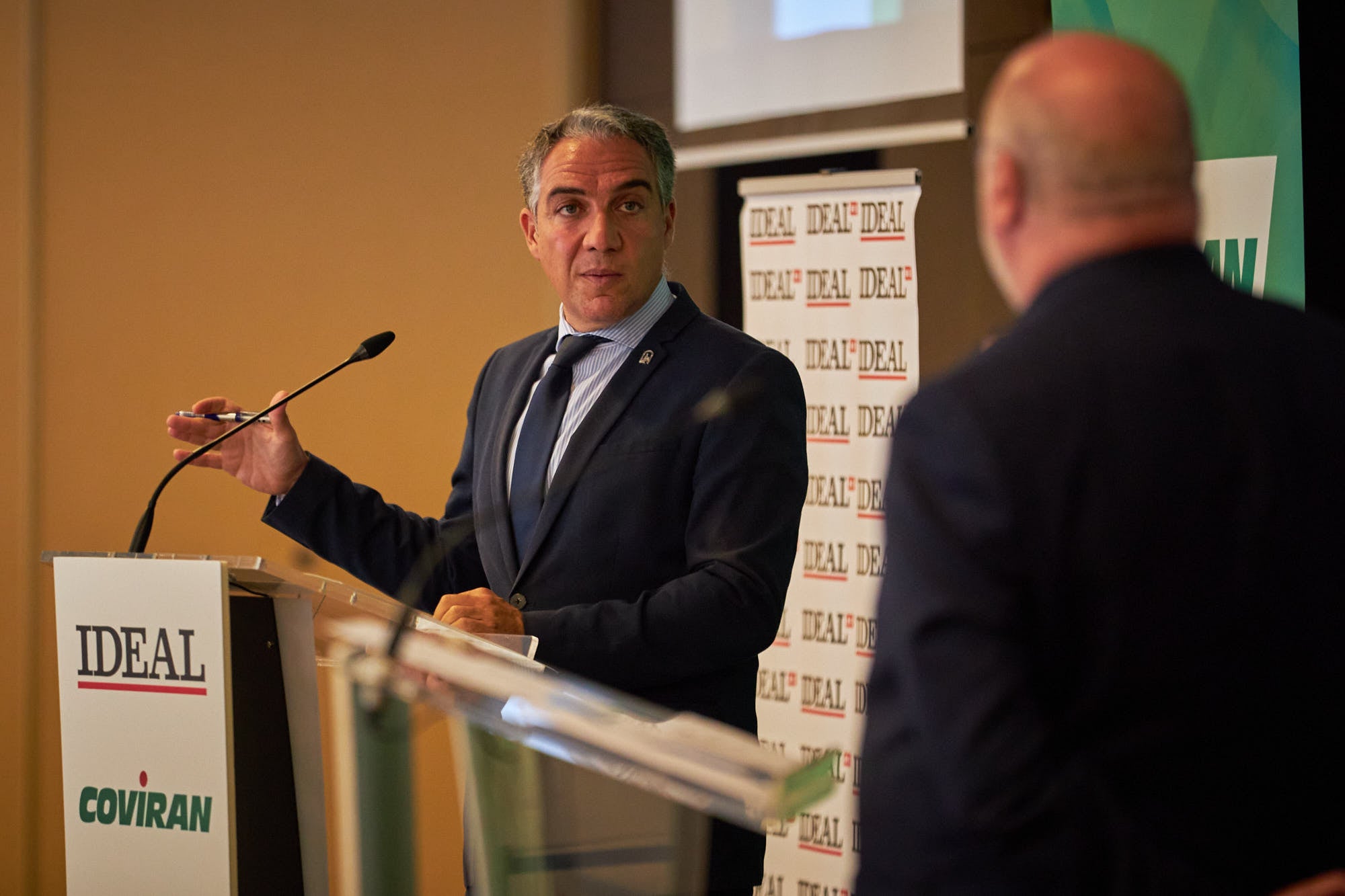 El consejero de Presidencia ha analizado los desafíos de la comunidad ante el Covid y ha anunciado ayudas al alquiler para el sector del ocio nocturno e infantil