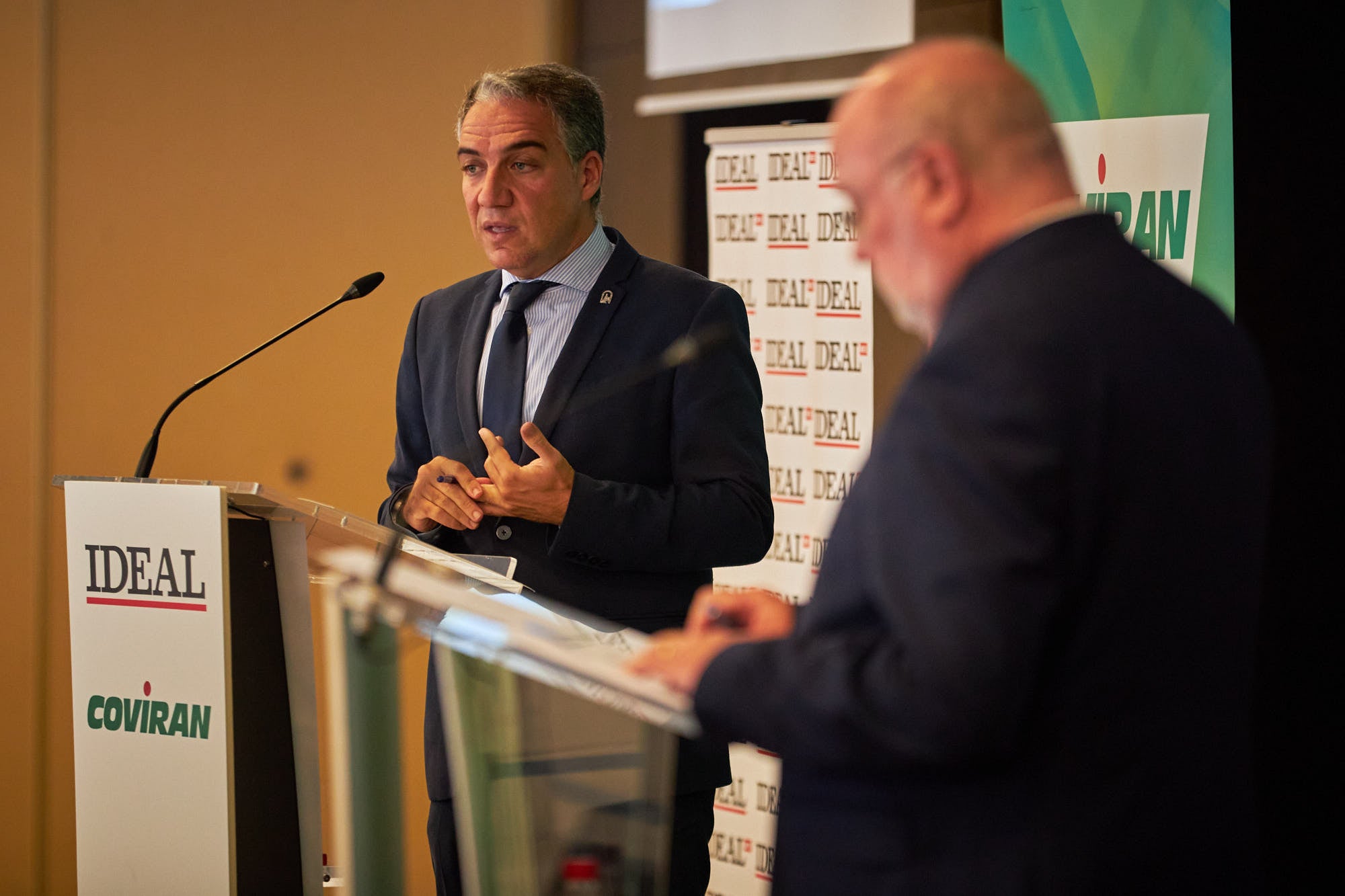 El consejero de Presidencia ha analizado los desafíos de la comunidad ante el Covid y ha anunciado ayudas al alquiler para el sector del ocio nocturno e infantil