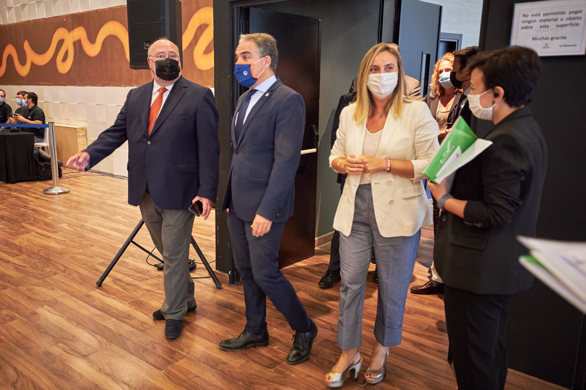 El consejero de Presidencia ha analizado los desafíos de la comunidad ante el Covid y ha anunciado ayudas al alquiler para el sector del ocio nocturno e infantil