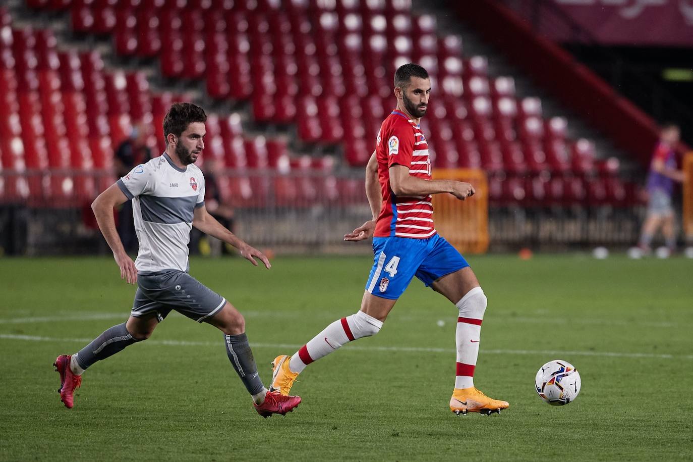 Fotos: Las mejores imágenes del Granada - Lokomotive Tbilisi