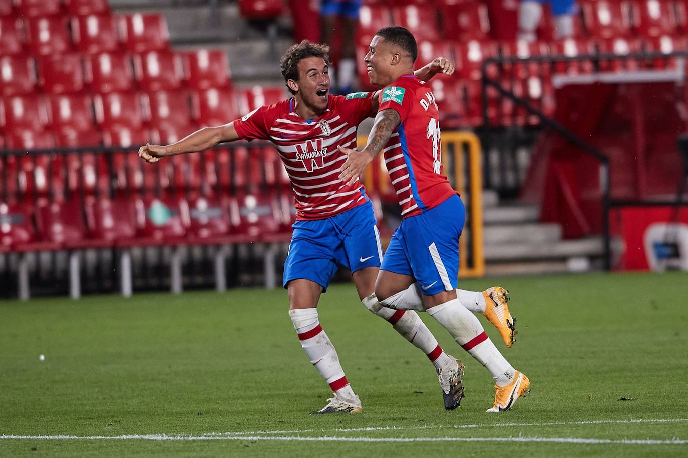 Fotos: Las mejores imágenes del Granada - Lokomotive Tbilisi