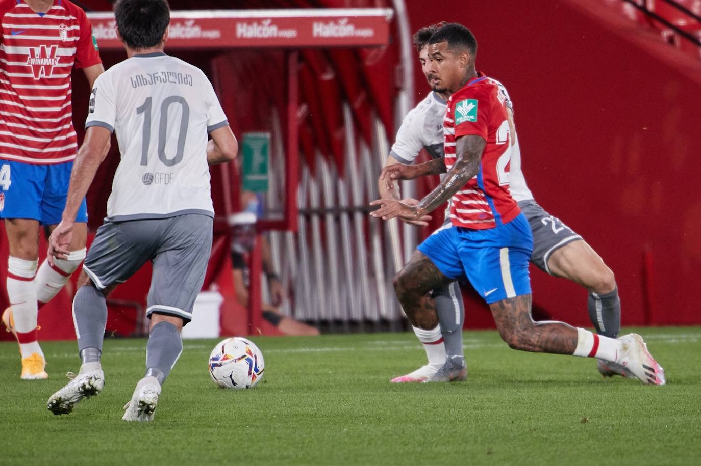 Fotos: Las mejores imágenes del Granada - Lokomotive Tbilisi