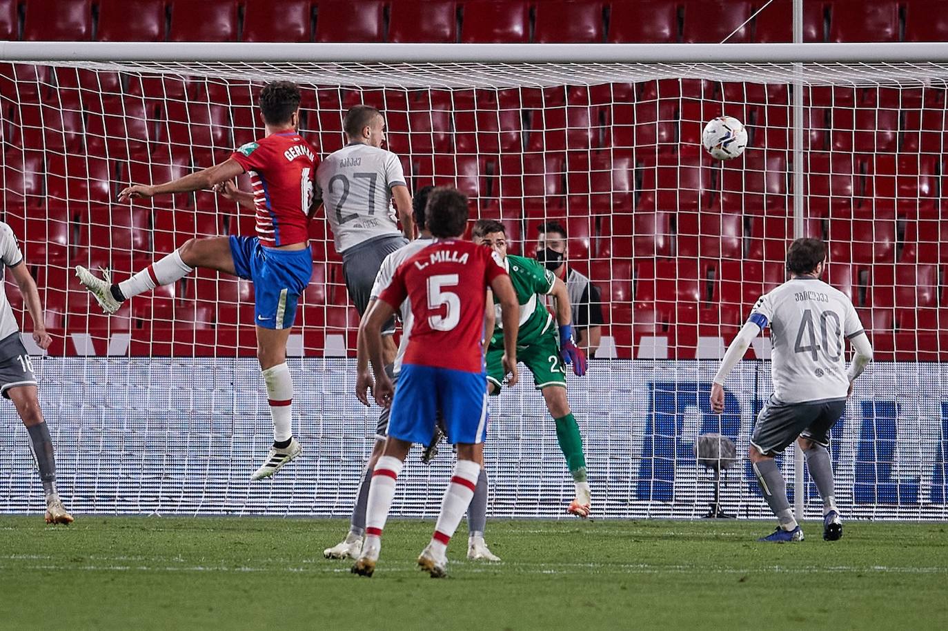 Fotos: Las mejores imágenes del Granada - Lokomotive Tbilisi