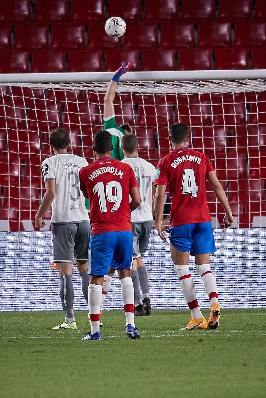 Fotos: Las mejores imágenes del Granada - Lokomotive Tbilisi