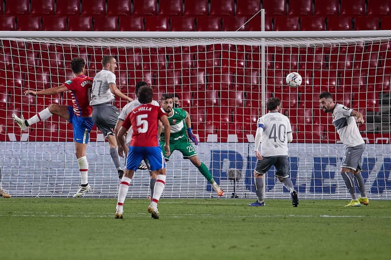 Fotos: Las mejores imágenes del Granada - Lokomotive Tbilisi