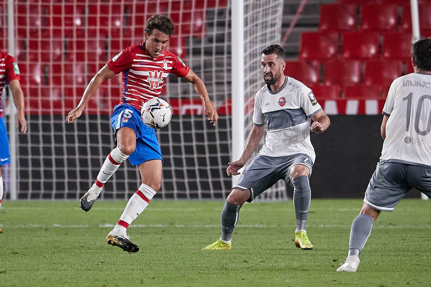 Fotos: Las mejores imágenes del Granada - Lokomotive Tbilisi