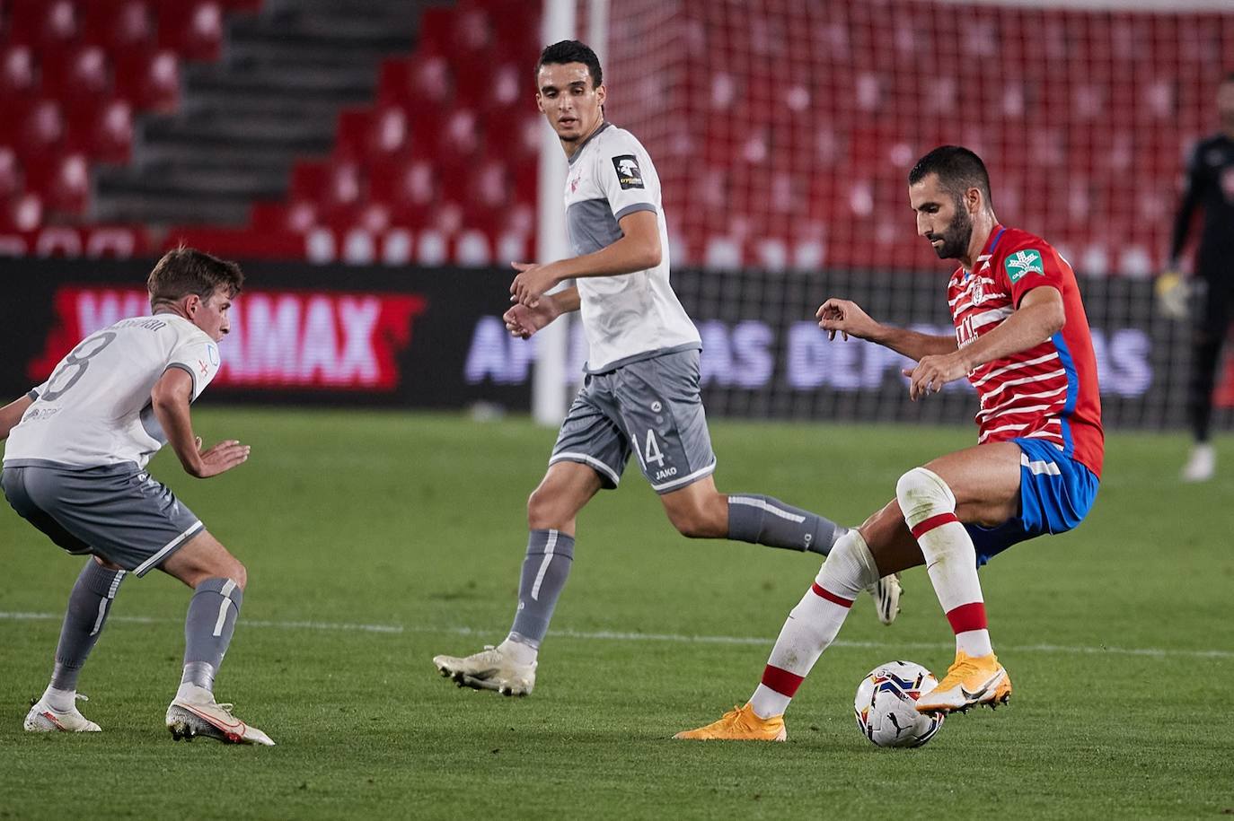 Fotos: Las mejores imágenes del Granada - Lokomotive Tbilisi