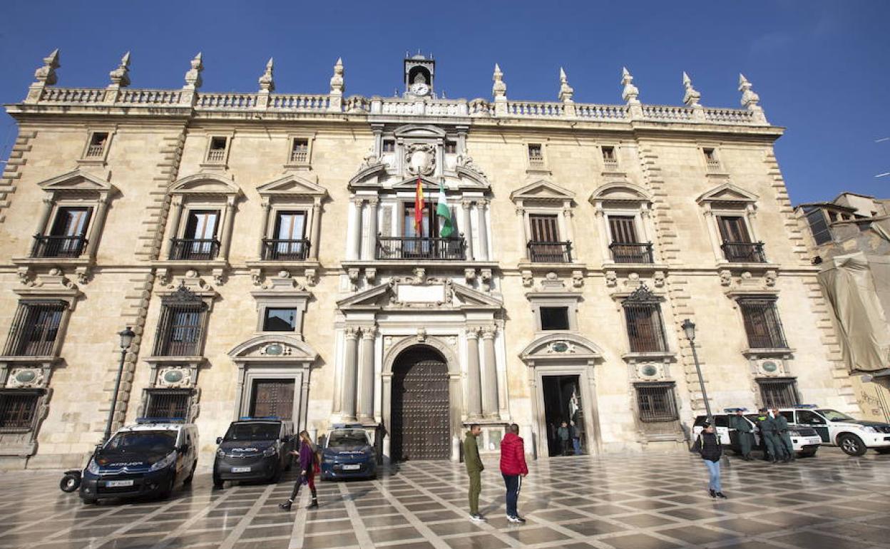 La piden cárcel por dejar a su paciente sin 8 piezas dentales y dolor crónico en Granada