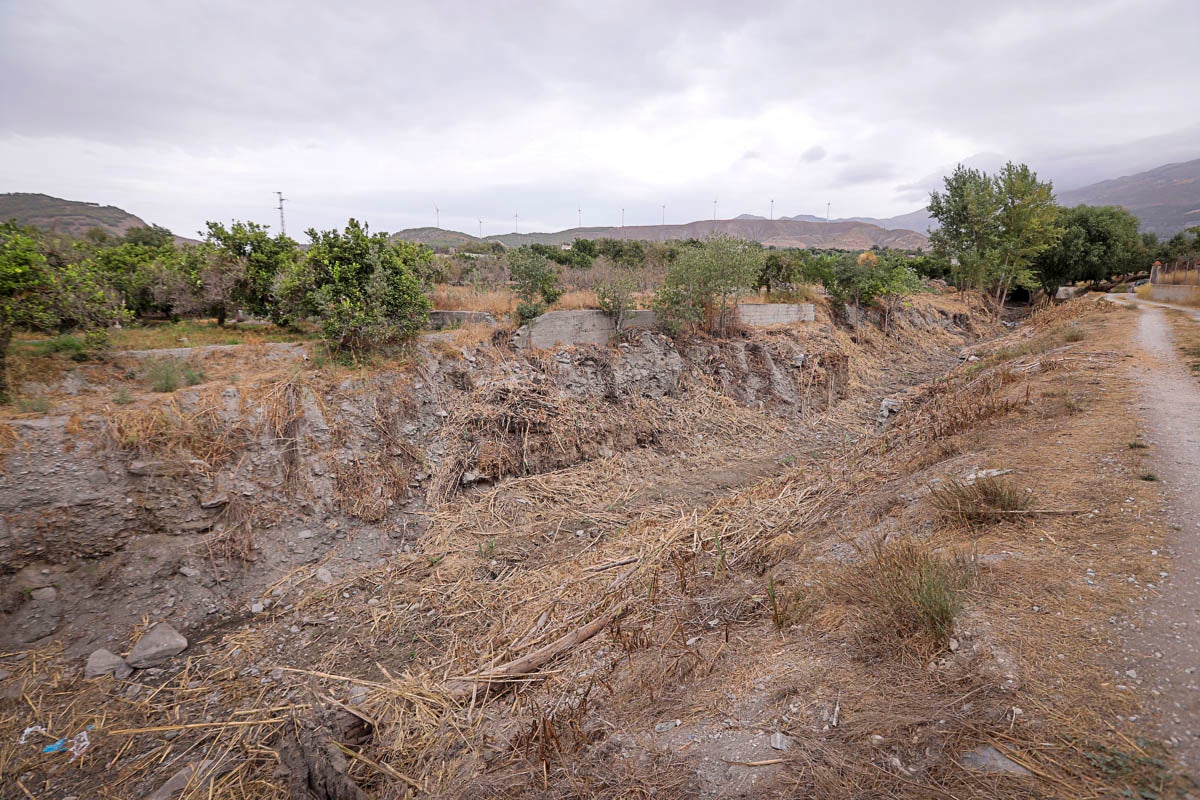Limpieza de ramblas en la Costa