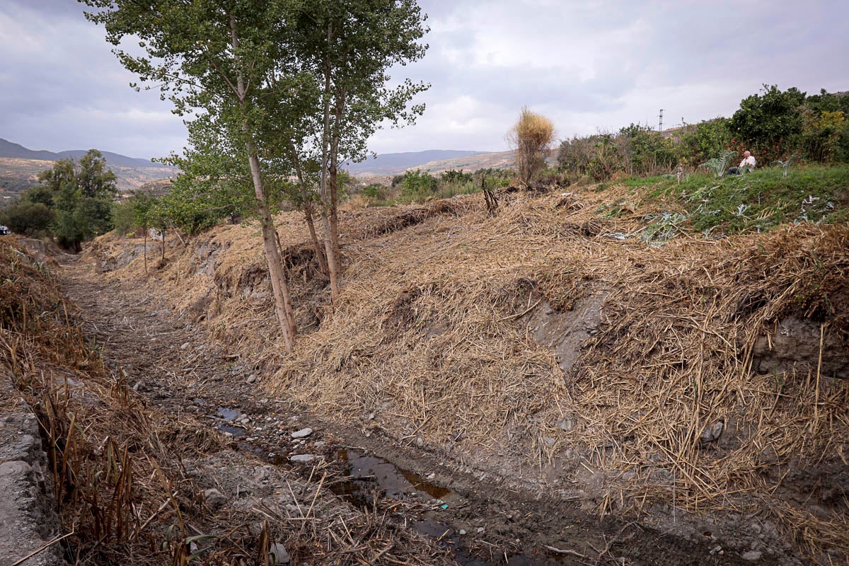 Limpieza de ramblas en la Costa