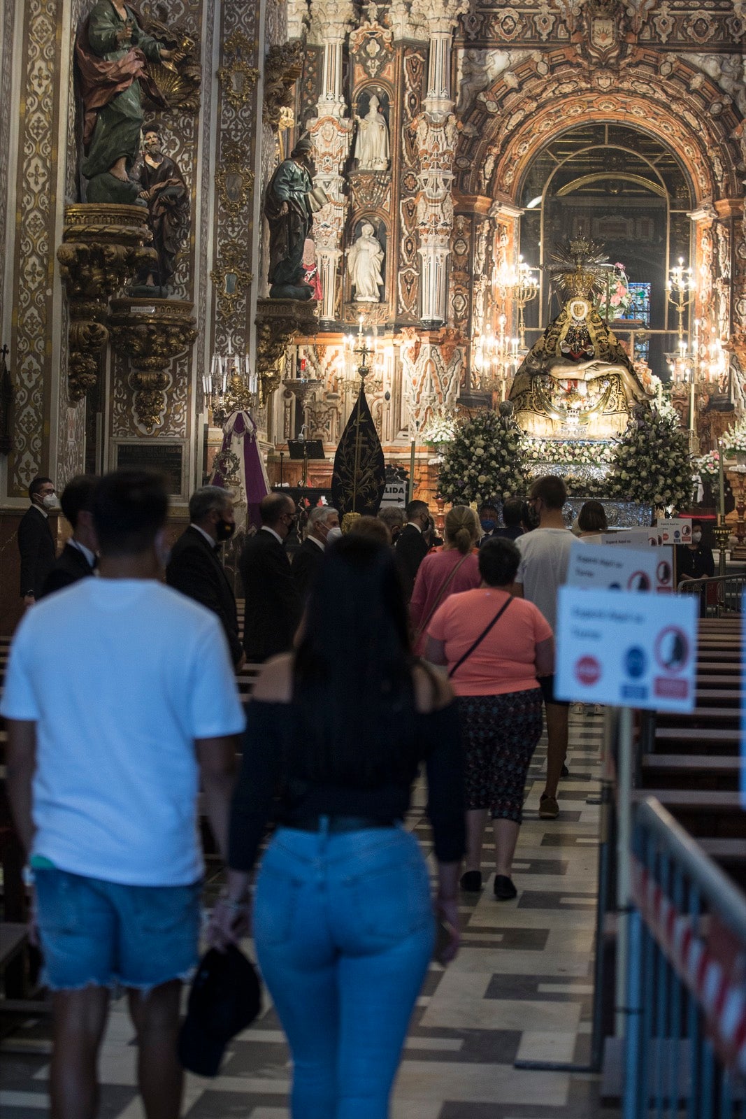 Fotos: Granada vive su Día de la Virgen más diferente