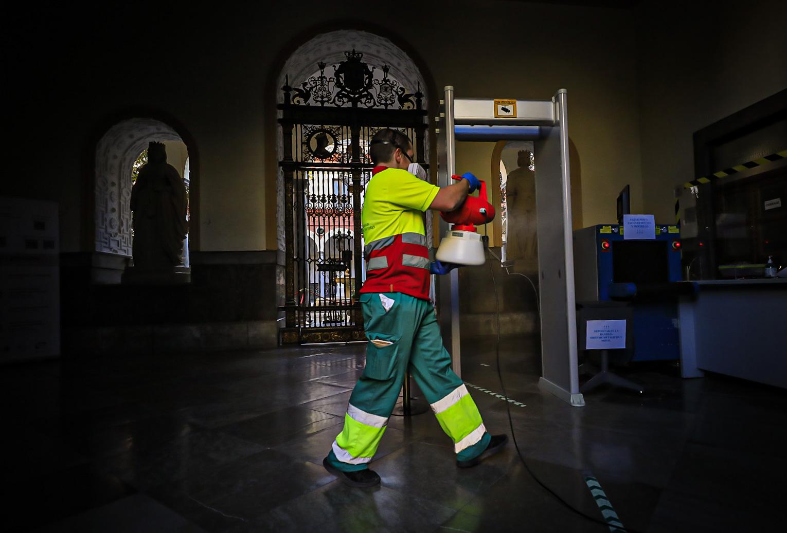 La casa consistorial de la Plaza del Carmen permanecerá cerrada al menos 24 horas
