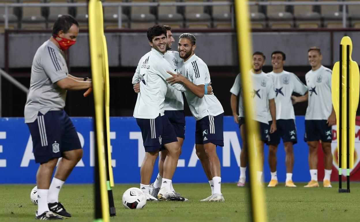 Antoñín durante un juego en una sesión con la selección. 