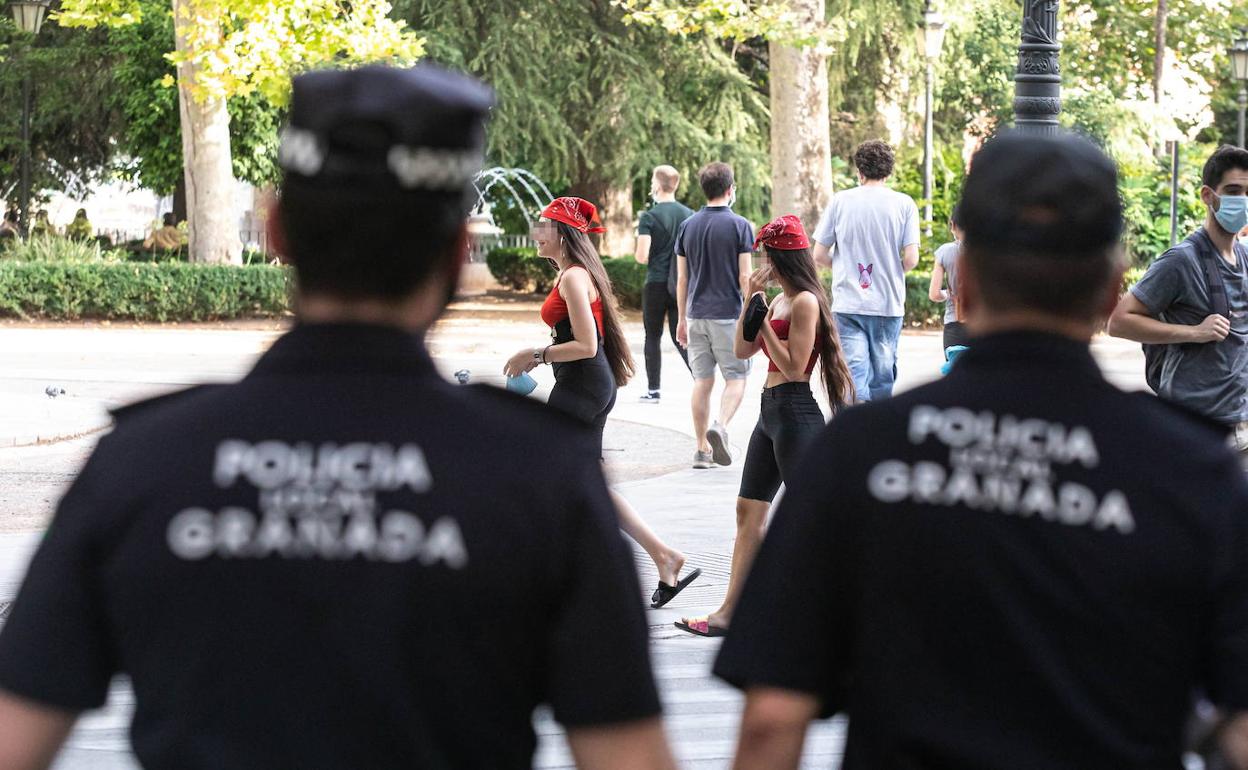 La Policía Local alertará a la Agencia Tributaria de las fiestas en pisos.