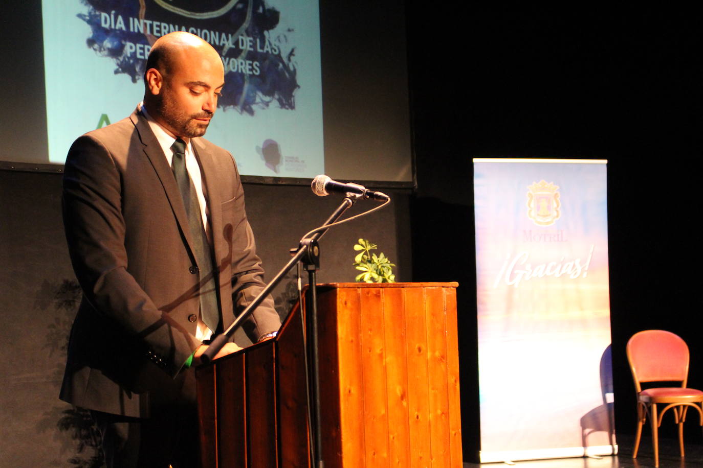 Fotos: El recuerdo y la gratitud presiden la celebración del Día de los Mayores en Motril