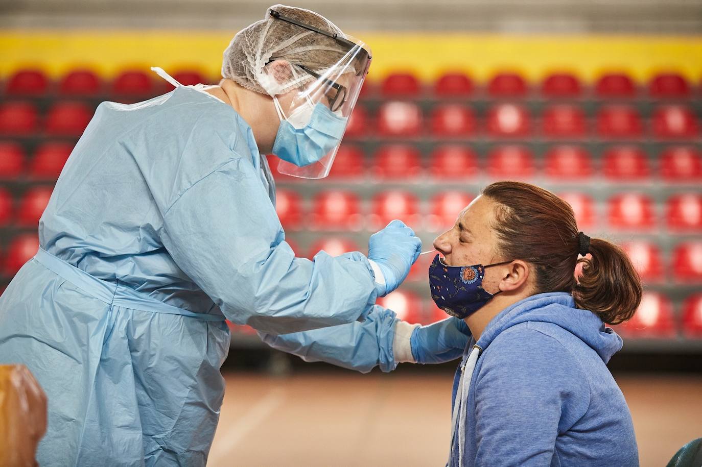 Un millar de vecinos de Alfacar, Zafarraya e Iznalloz participarán en el testeo de contagios