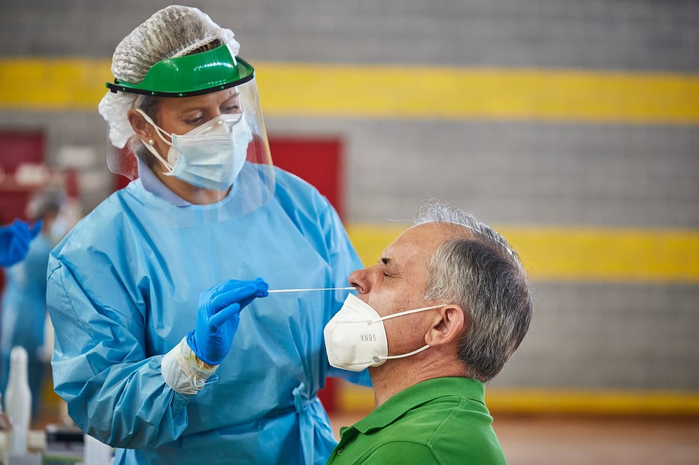 Un millar de vecinos de Alfacar, Zafarraya e Iznalloz participarán en el testeo de contagios