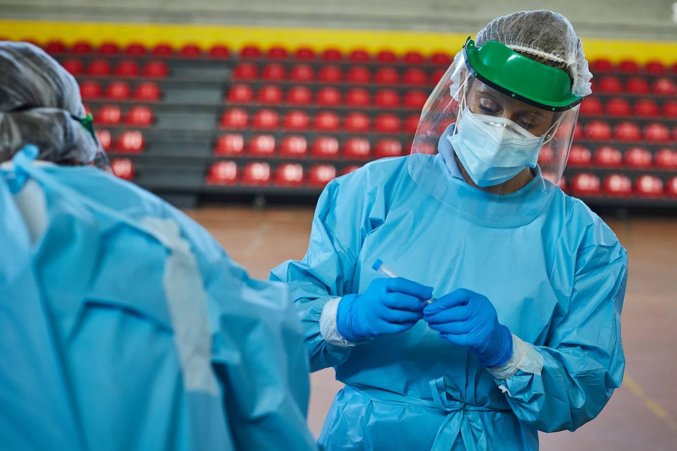 Un millar de vecinos de Alfacar, Zafarraya e Iznalloz participarán en el testeo de contagios