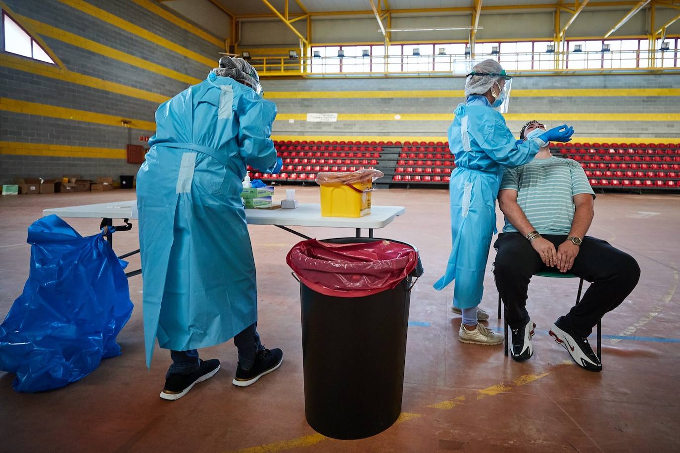 Un millar de vecinos de Alfacar, Zafarraya e Iznalloz participarán en el testeo de contagios