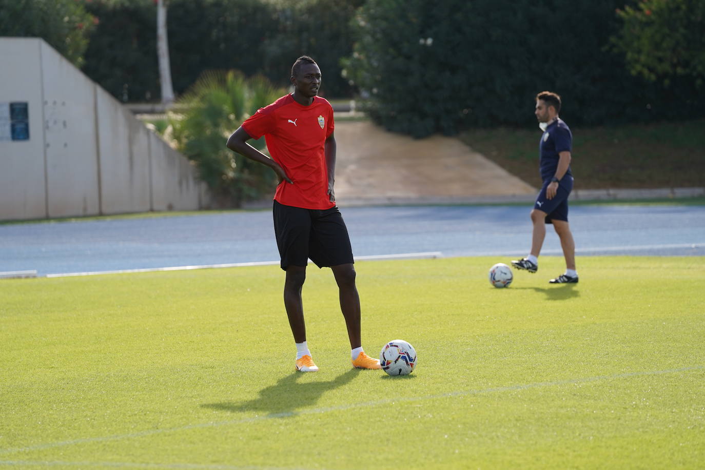 Fotos: El Almería trabaja con la vista puesta en Logroño