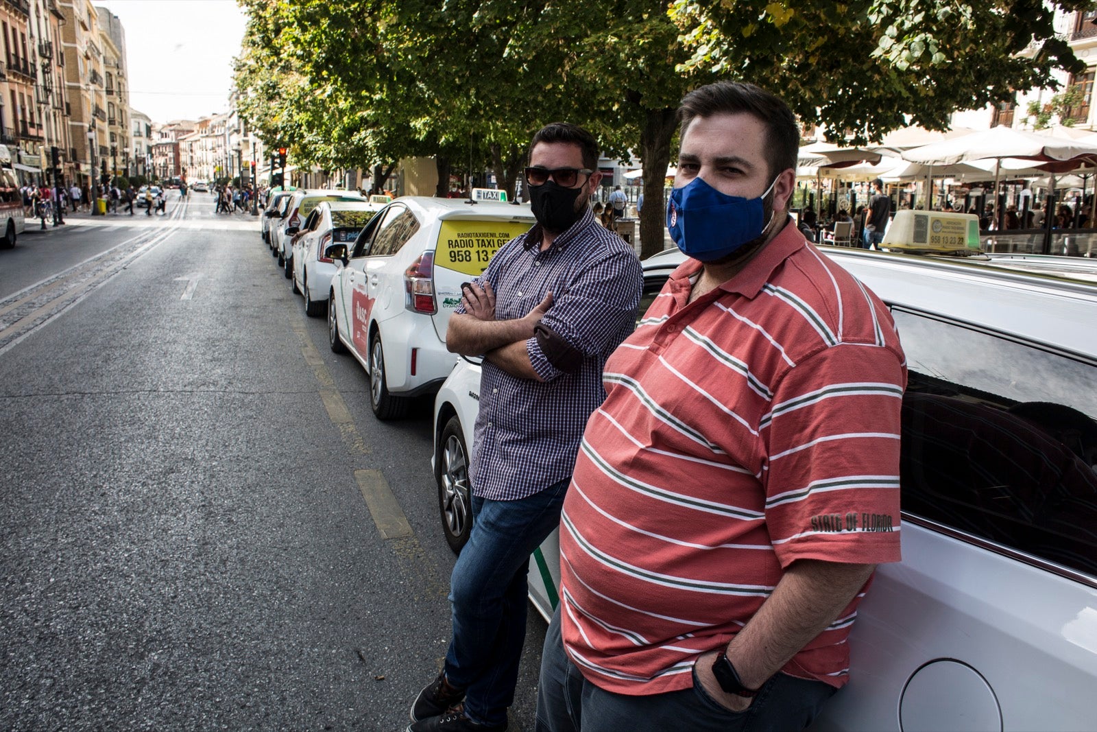 Turistas y vecinos de la capital disfrutan del inicio de los días festivos en el centro de la ciudad