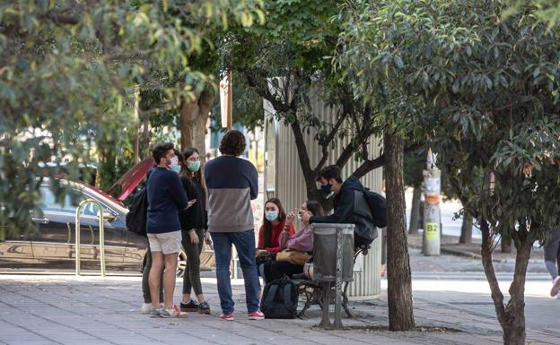 La Universidad de Granada tiene 236 estudiantes contagiados de coronavirus y 840 aislados