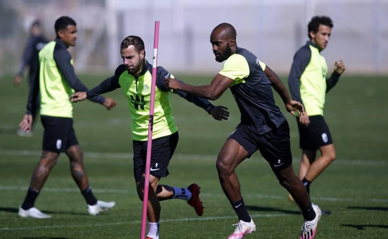 Soldado y Foulquier, durante un entrenamiento. 