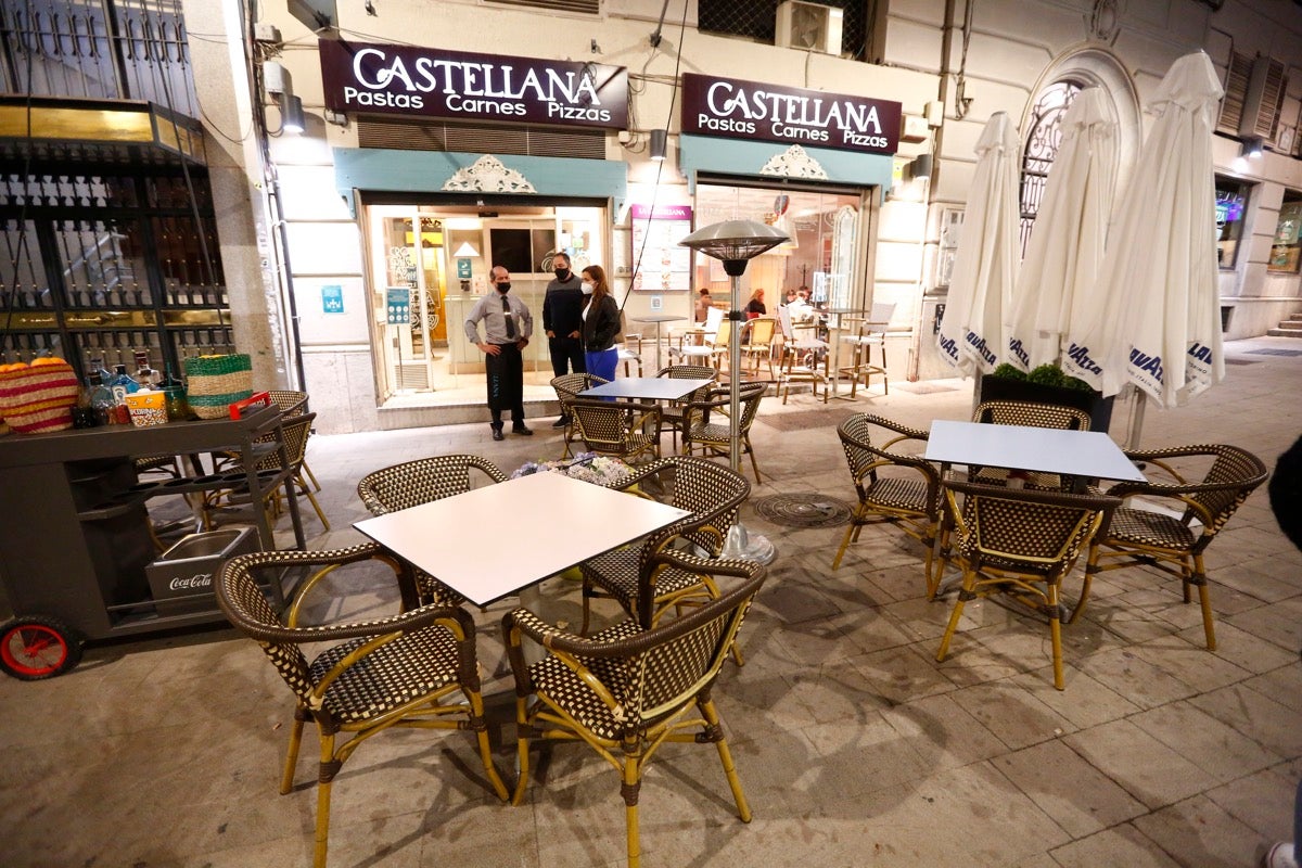 Fotos: Los locales del Centro cumplen con la norma de manera estricta