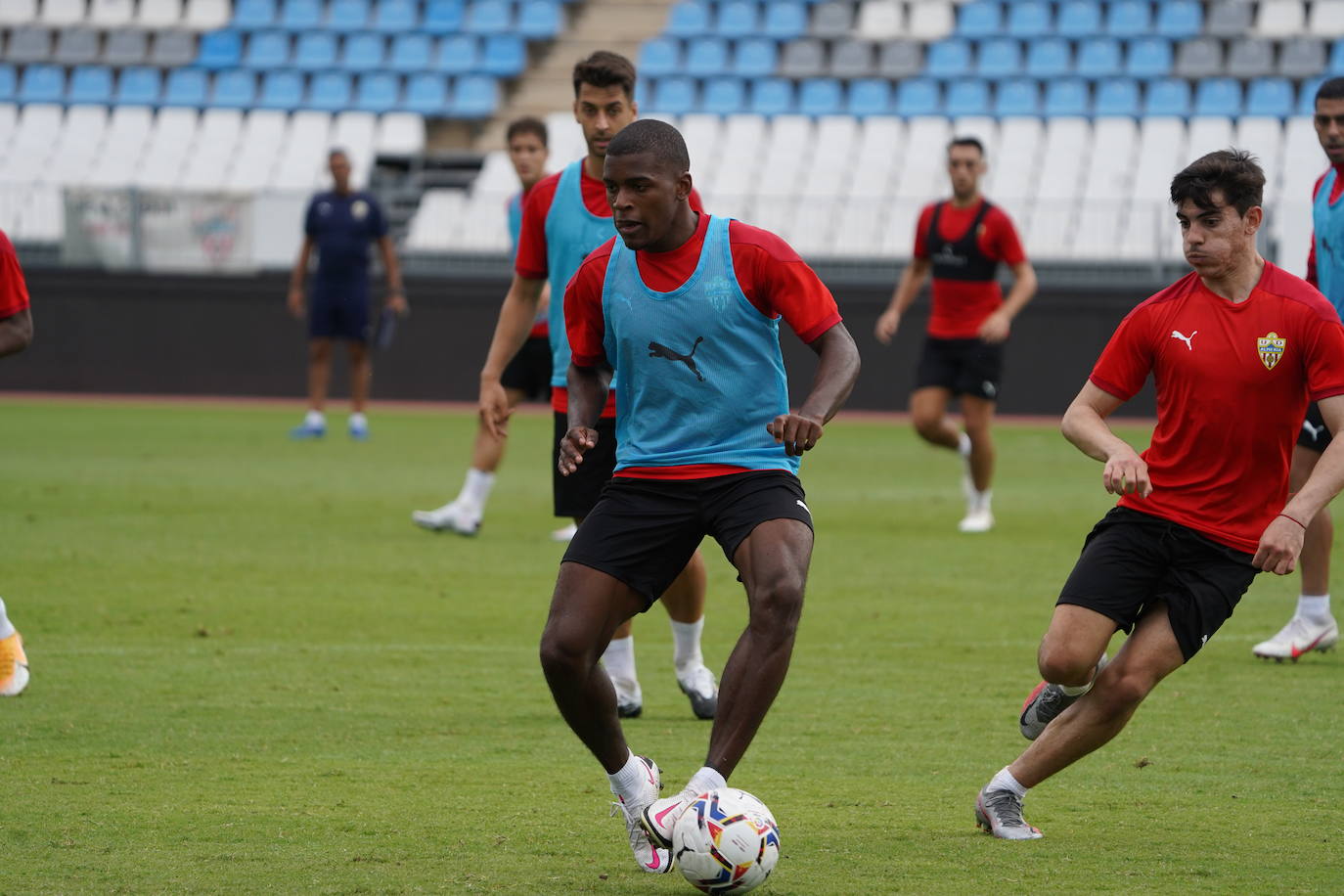 Sergio Akieme quiere controlar ya el futuro con triunfos para dar un golpe en la mesa. 