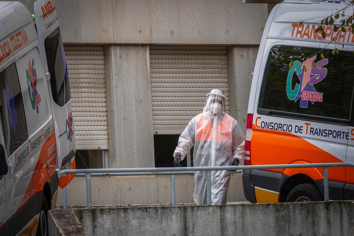 Este miércoles se ha procedido a trasladar a enfermos contagiados con el virus al histórico hospital de la capital