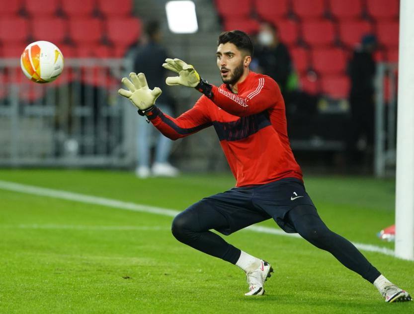 El encuentro se celebra en el en el Philips Stadion.